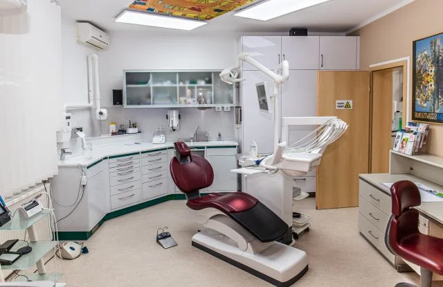 EQ Smile - Zahnarztpraxis - Behandlungszimmer