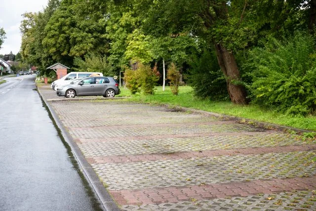 EQ Smile - Zahnarztpraxis - Parking